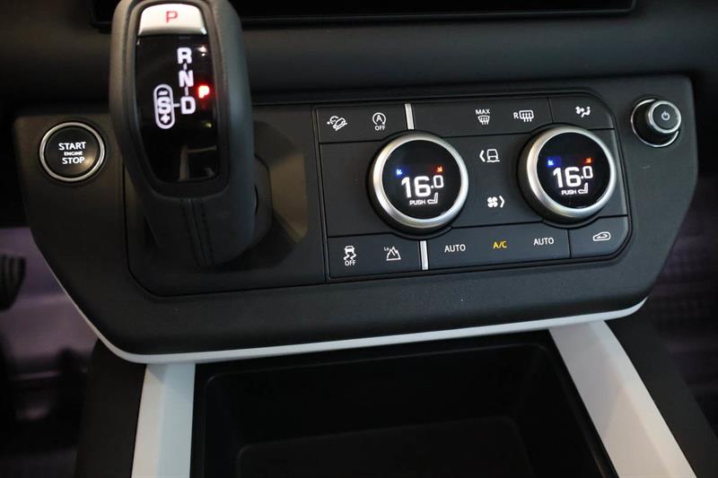 land rover Defender 2025 - 25