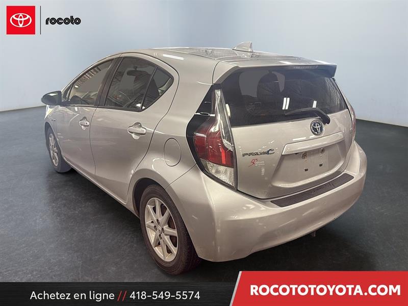 toyota Prius c 2015 - 6
