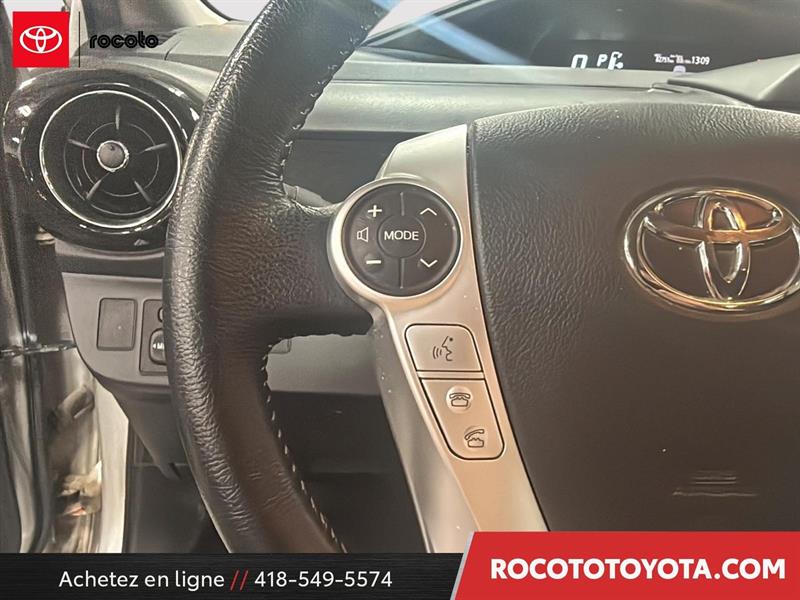 toyota Prius c 2015 - 13