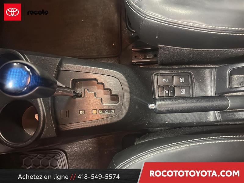 toyota Prius c 2015 - 16