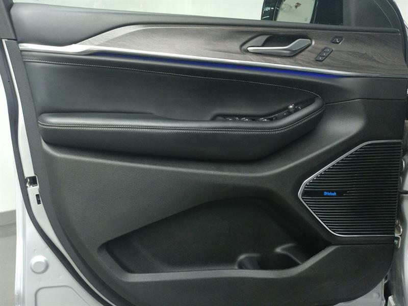 jeep Grand Cherokee 2023 - 12