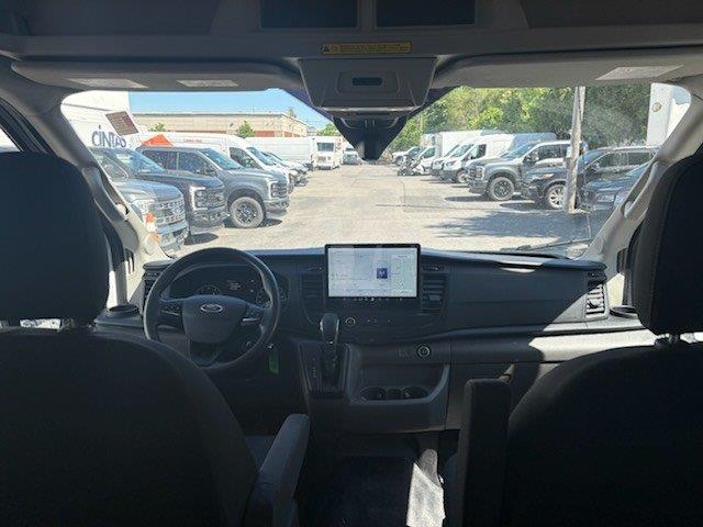 ford Transit fourgon utilitaire 2023 - 13