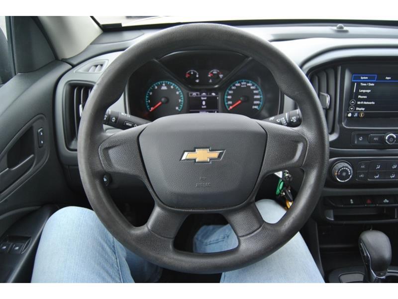 2022 Chevrolet Colorado - Image 13