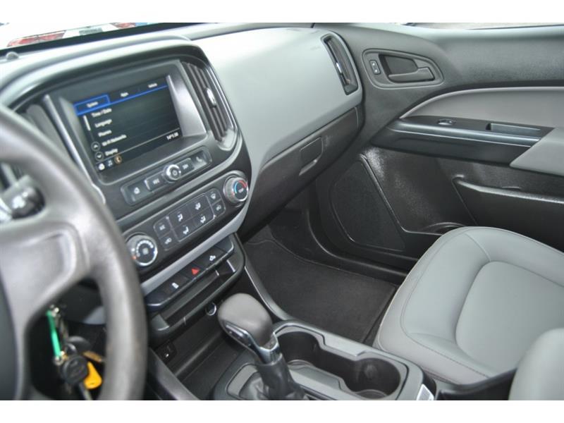 2022 Chevrolet Colorado - Image 15
