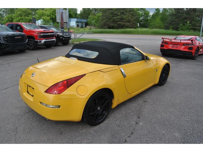 2005 Nissan 350Z - Image 10