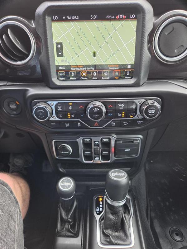 2019 Jeep Wrangler - Image 21