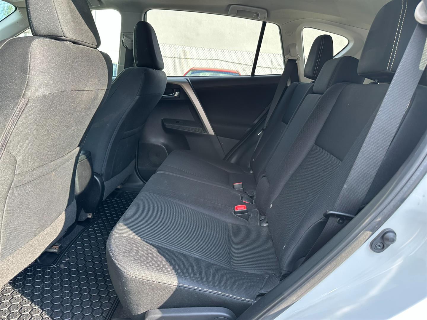 toyota RAV4 2015 - 7