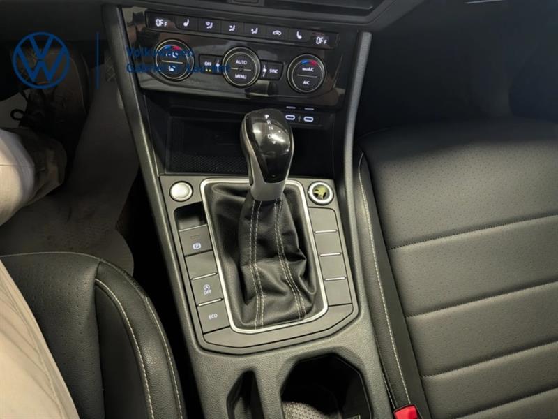 volkswagen Jetta 2023 - 12
