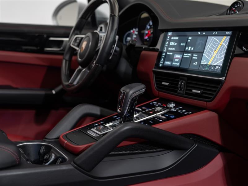 porsche Cayenne 2020 - 18