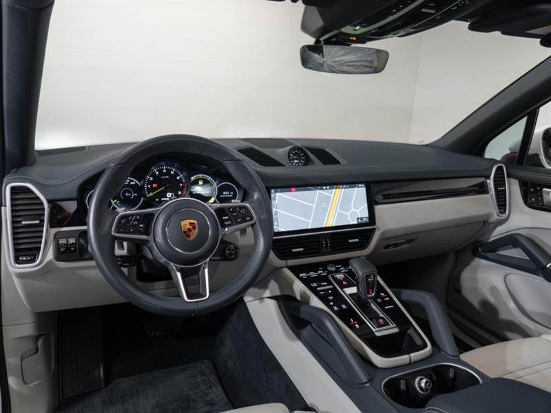 porsche Cayenne 2019 - 24