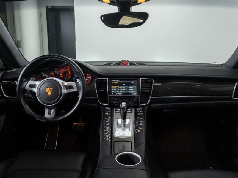 porsche Panamera 2016 - 24