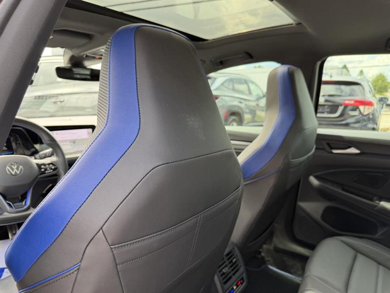 volkswagen Golf R 2023 - 19