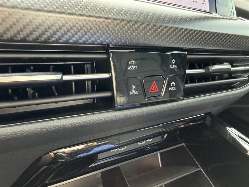 volkswagen Golf R 2023 - 28