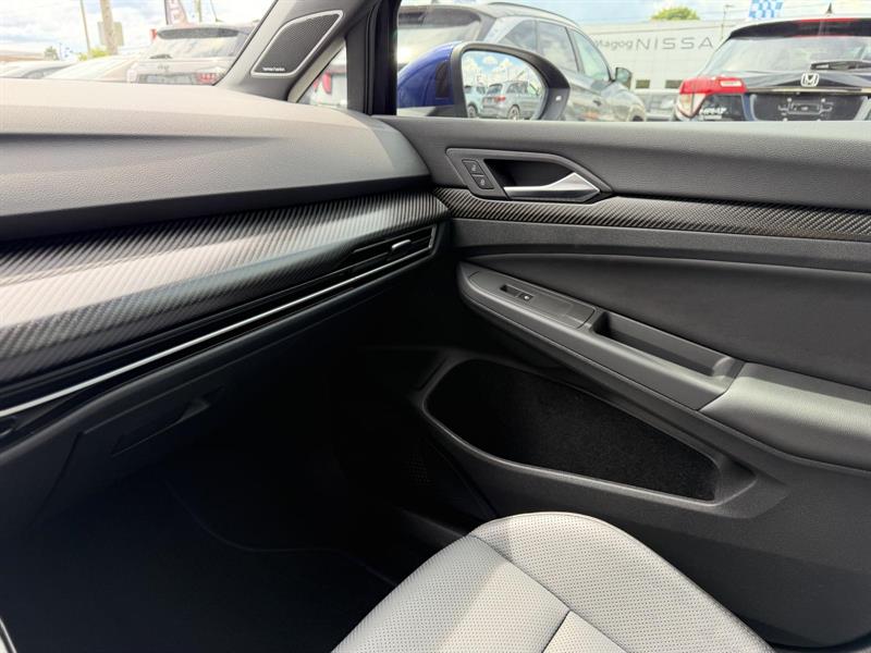 volkswagen Golf R 2023 - 29