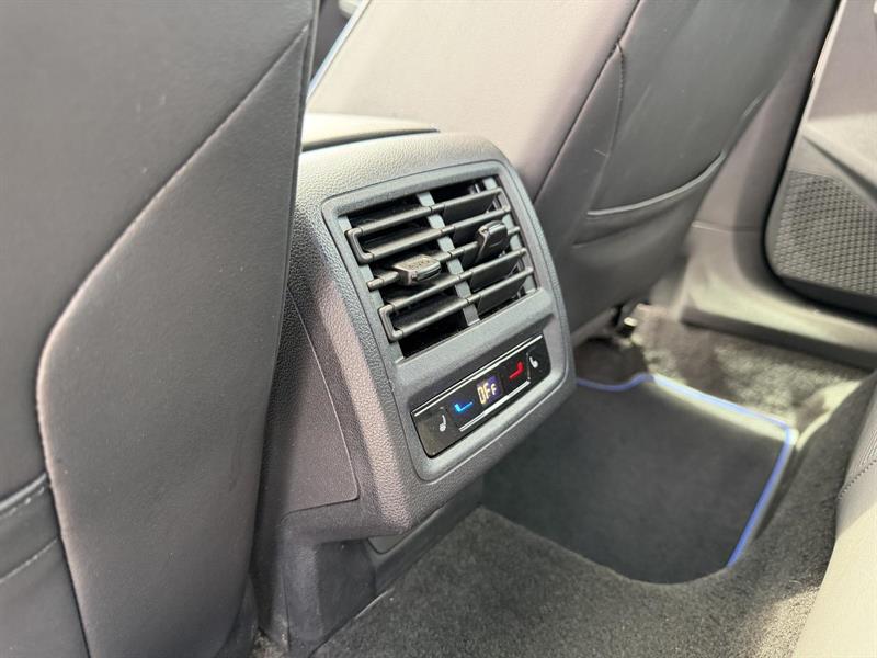 volkswagen Golf R 2023 - 33