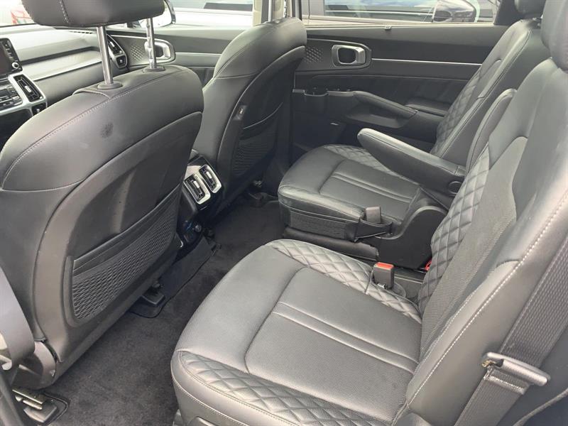 kia Sorento 2022 - 26