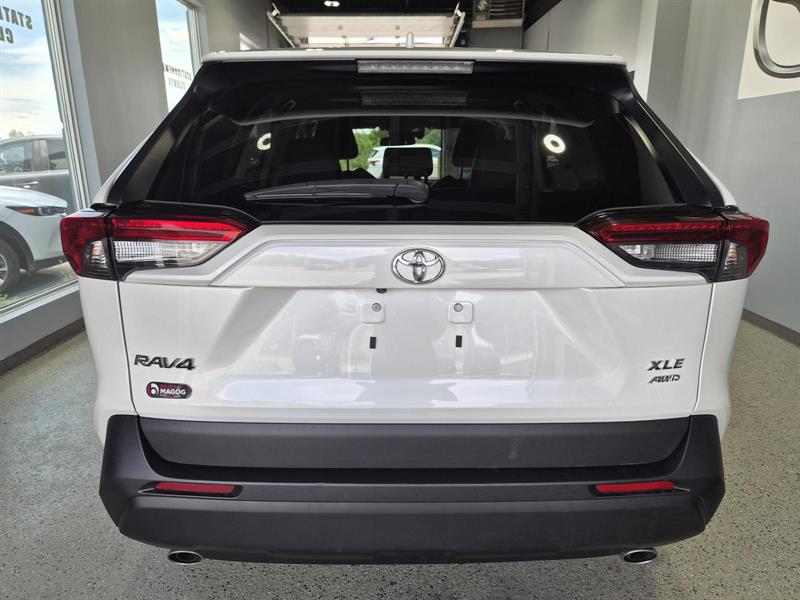 toyota RAV4 2022 - 4