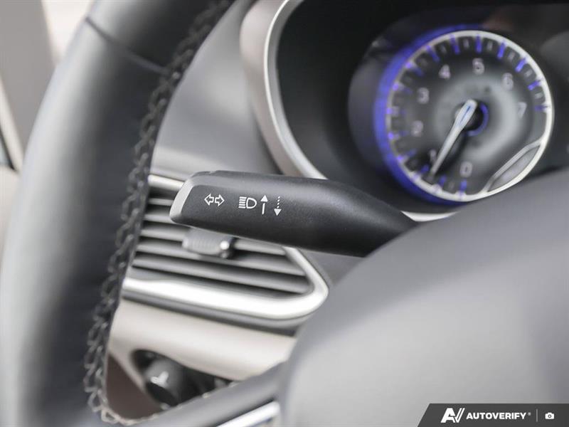chrysler Grand Caravan 2024 - 11