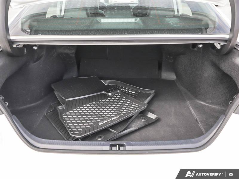 toyota Camry 2024 - 24