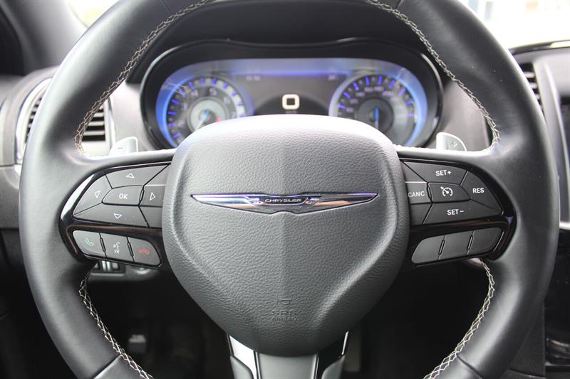 chrysler 300 2016 - 13