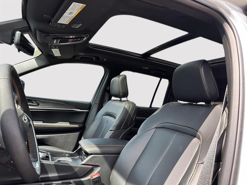 jeep Grand Cherokee 2026 - 11
