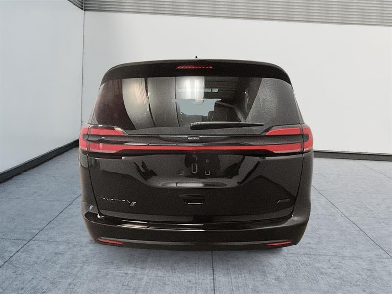 chrysler Pacifica 2026 - 10