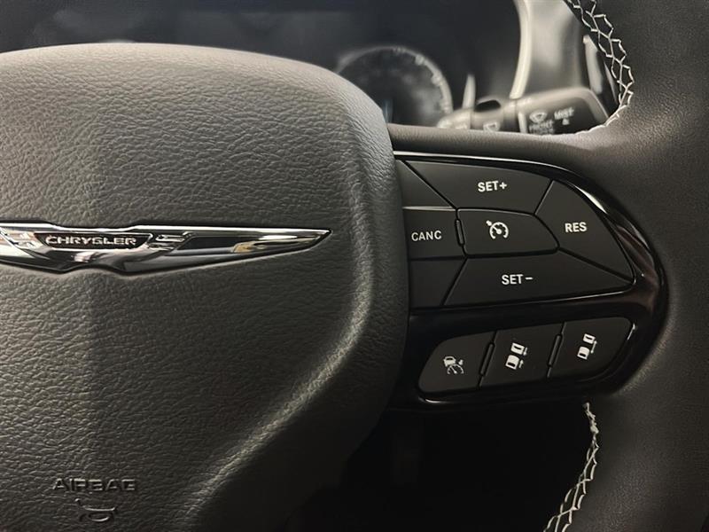 chrysler Pacifica 2026 - 21
