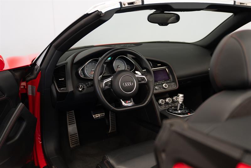 audi R8 2015 - 17