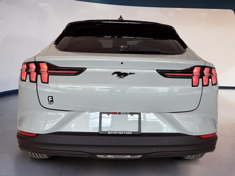 ford Mustang Mach-E 2023 - 3
