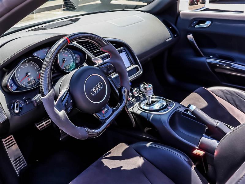 audi R8 Spyder 2014 - 13