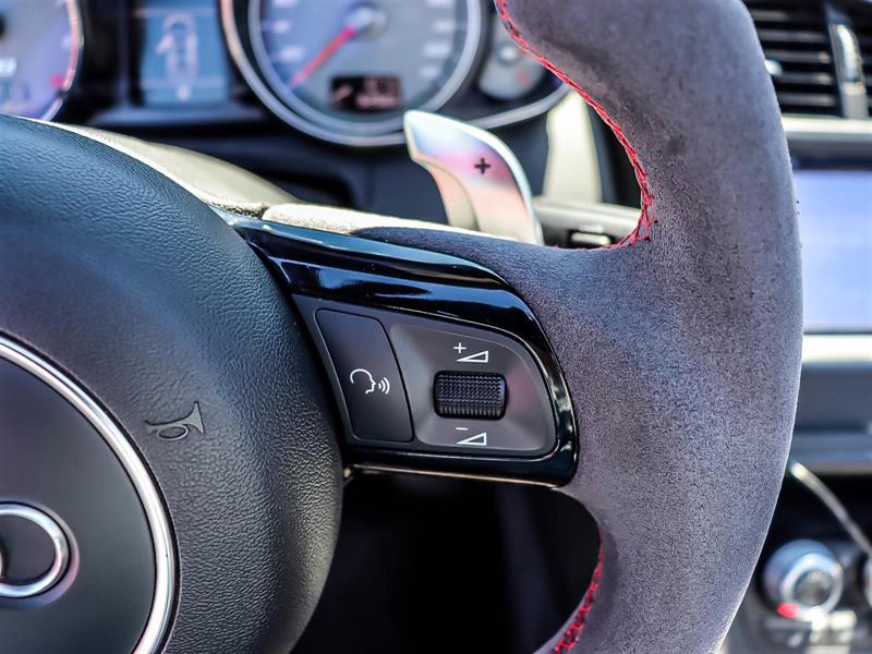 audi R8 Spyder 2014 - 33