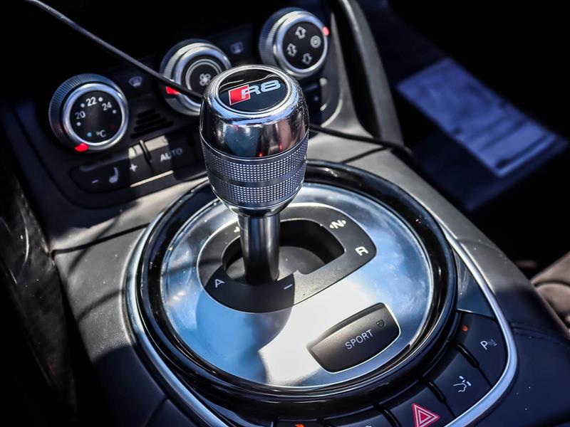 audi R8 Spyder 2014 - 37
