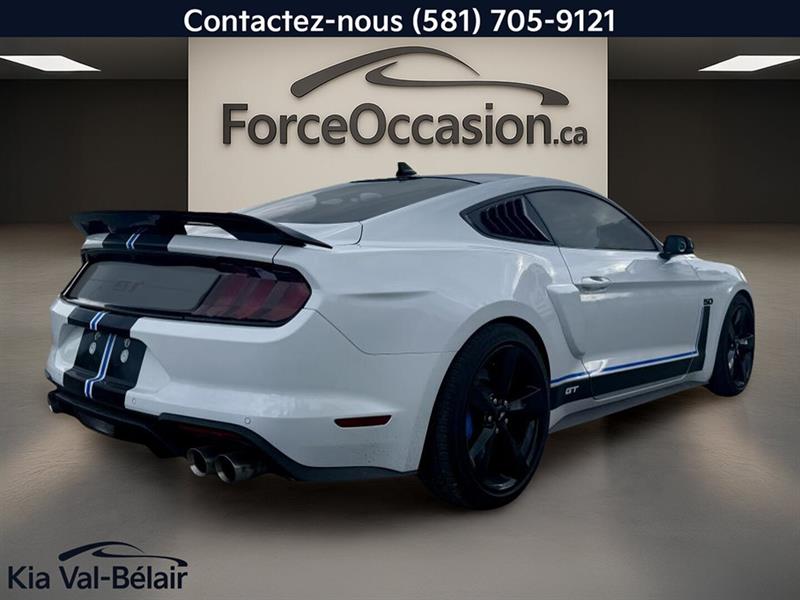 ford Mustang 2022 - 12