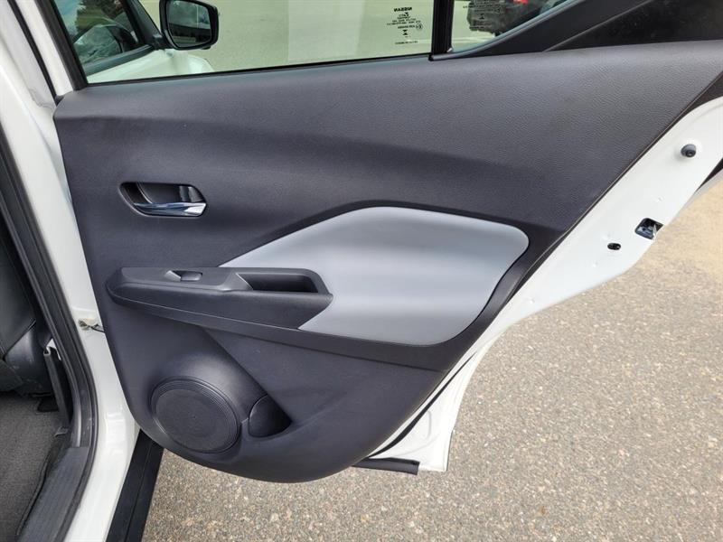 nissan Kicks 2023 - 21