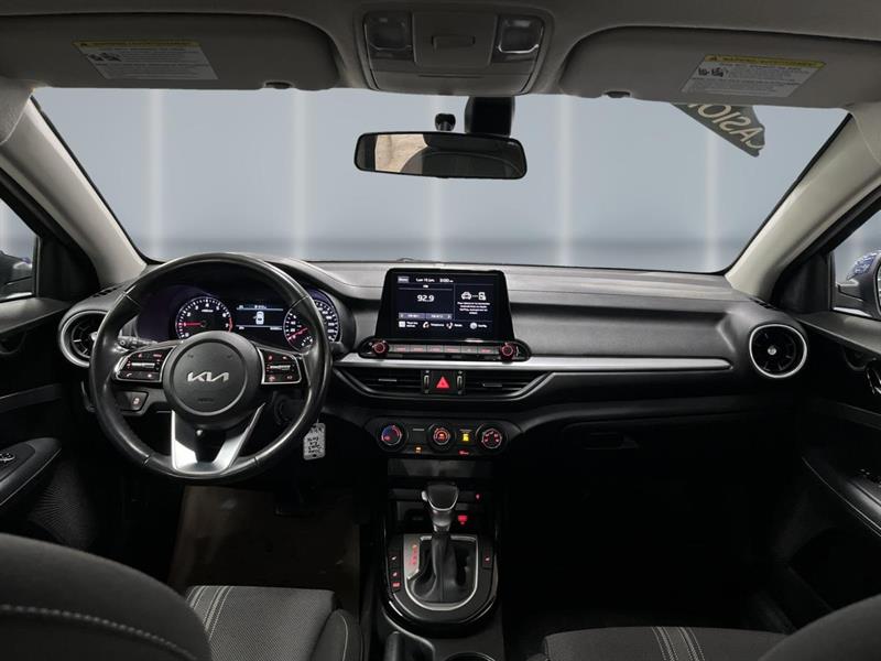 kia Forte 2023 - 16