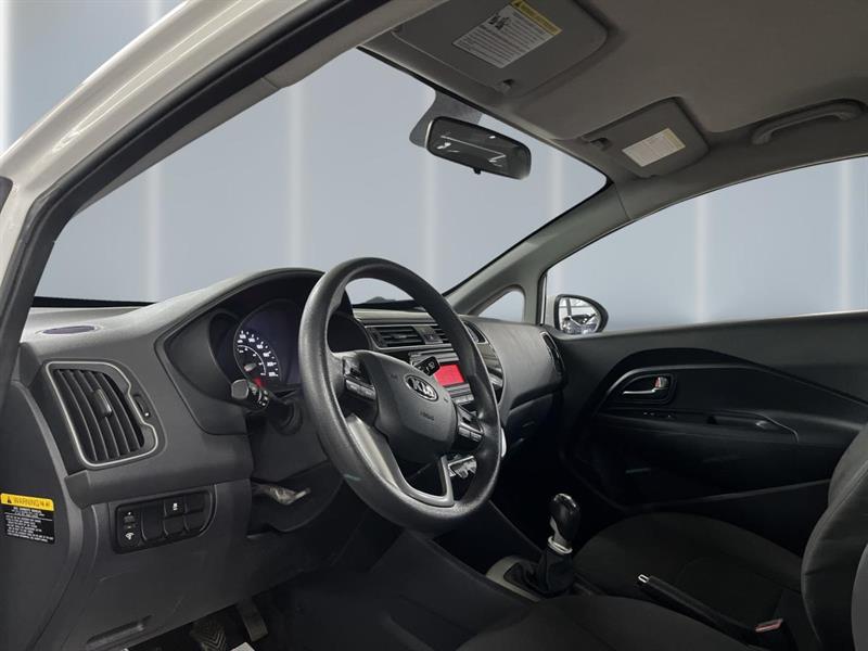 kia Rio 2016 - 12
