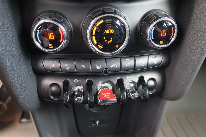 mini 5 Door 2022 - 18