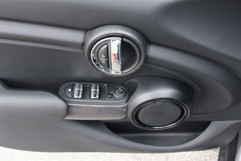 mini 5 Door 2022 - 20