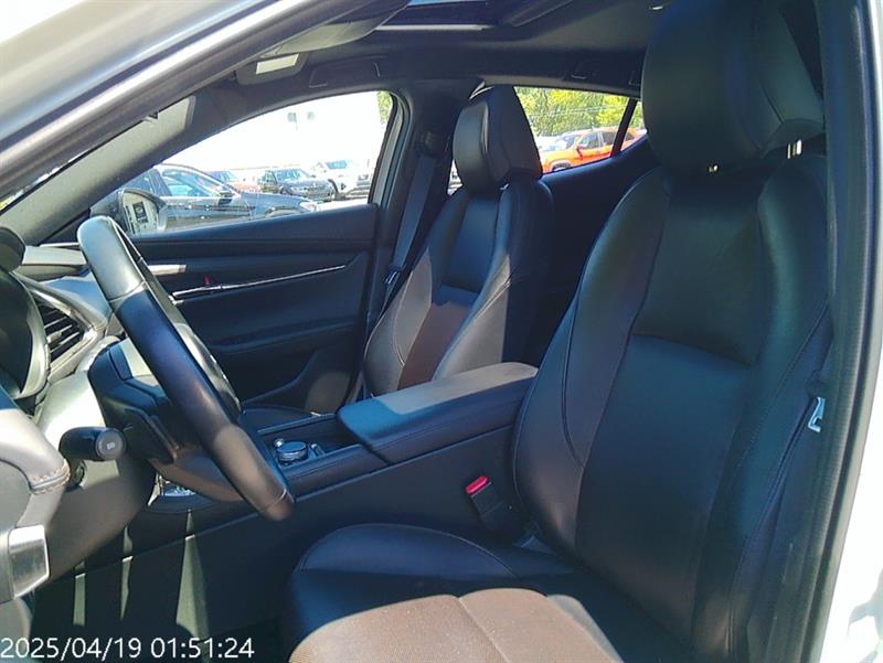 mazda Mazda3 Sport 2024 - 18