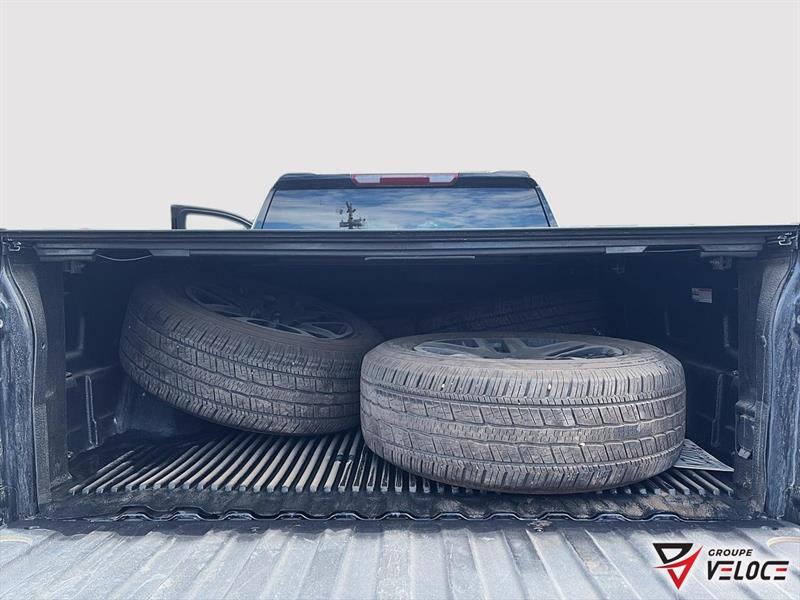 chevrolet Silverado 1500 2024 - 16