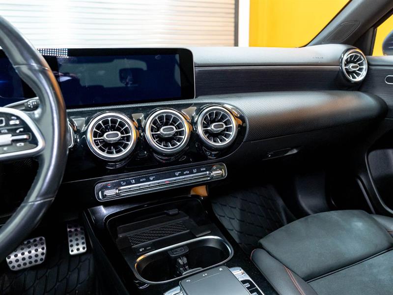 mercedes-benz A-Class 2020 - 21