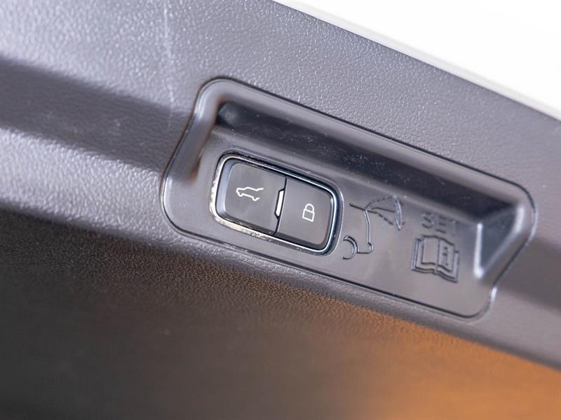 ford Explorer 2022 - 34