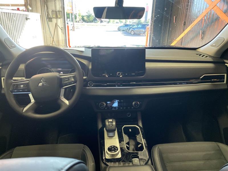 mitsubishi Outlander 2025 - 9