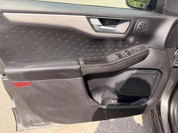 ford Escape 2020 - 11