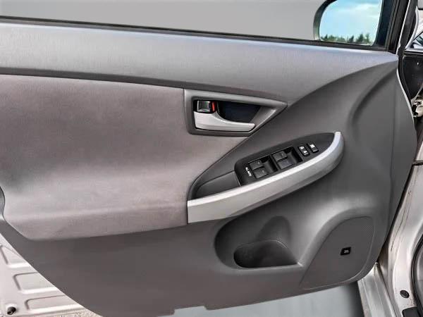 toyota Prius 2011 - 11