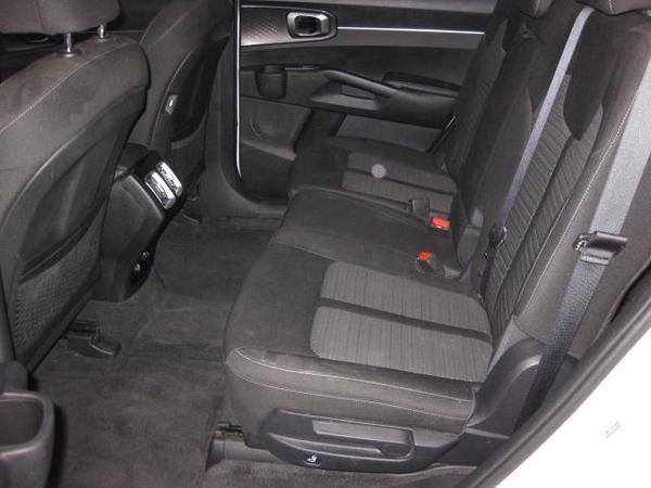 kia Sorento 2023 - 11