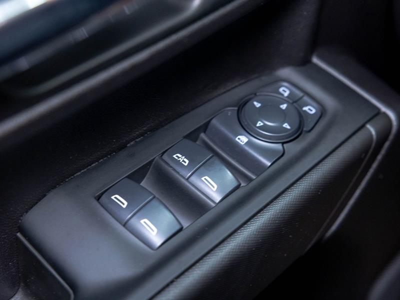 chevrolet Silverado 1500 2024 - 26