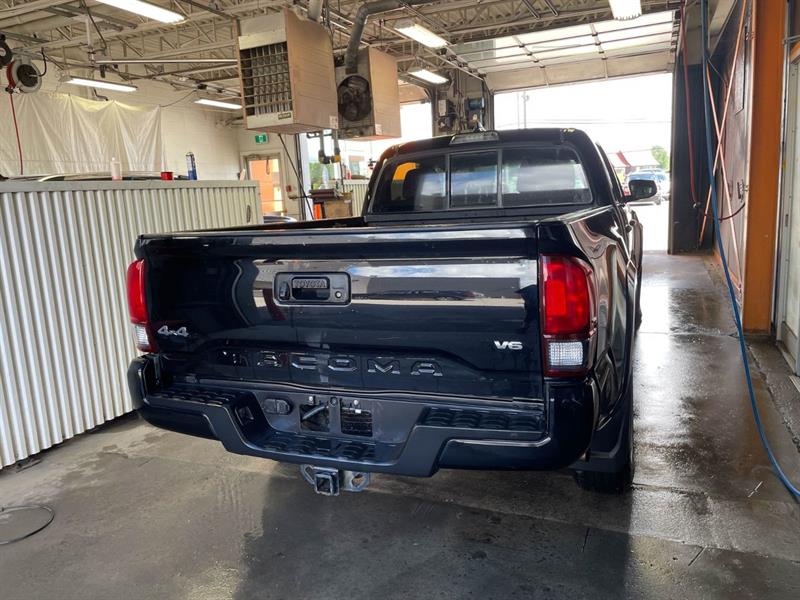 toyota Tacoma 2022 - 8