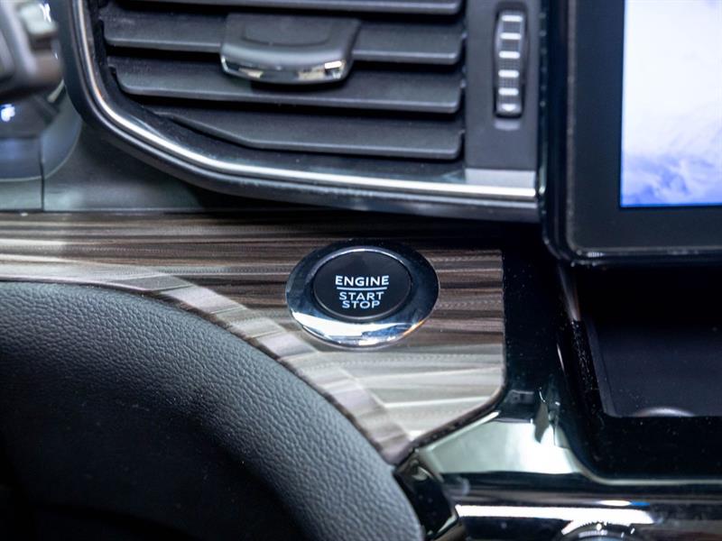 ford Explorer 2022 - 26