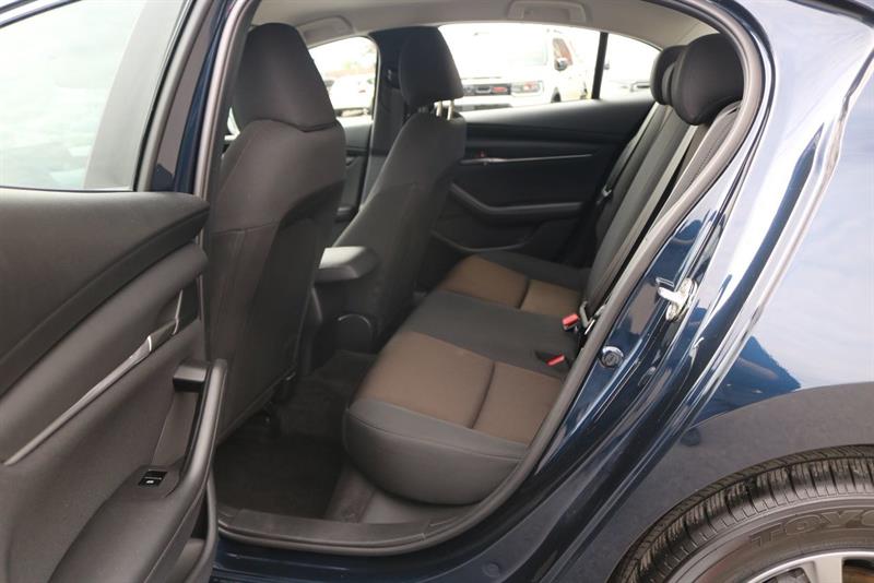 mazda Mazda3 2025 - 8